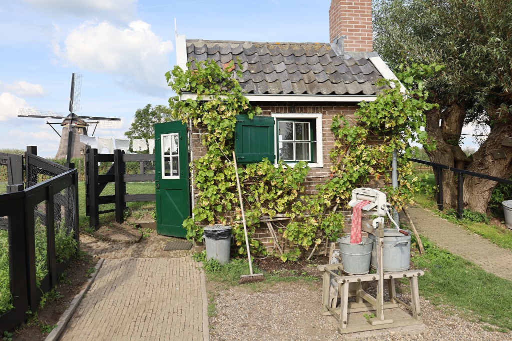 kinderdijk molen molens erfgoed hdr alblasserwaard werelderfgoed polder gemaal gemalen unesco lichtspektakel